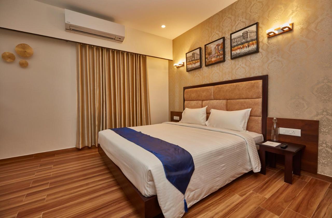 Hotel The Continentti Whitefield à Bangalore Extérieur photo