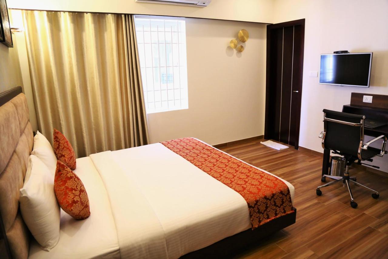 Hotel The Continentti Whitefield à Bangalore Extérieur photo